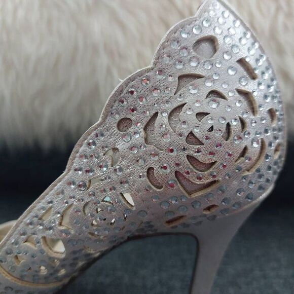 Blue by Betsey Johnson  Elsa Heels Wedding Bridal Formal size 8.5 - Picture 6 of 15